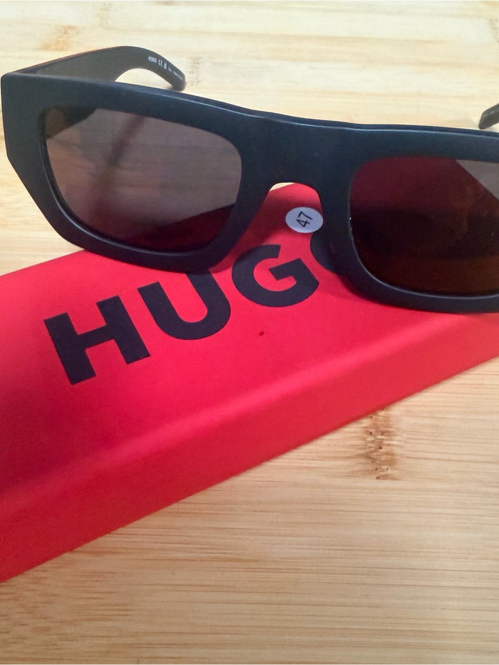HUGO Mens Black Rectangle Sunglasses with Dark/Red Lenses